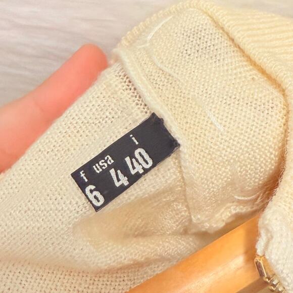 LOVE MOSCHINO | Floral‎ Embellished Cream Full Zip Cardigan US 4 - Picture 3 of 6